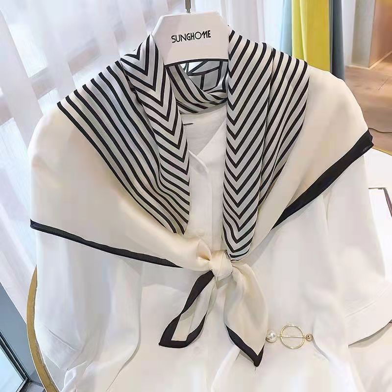 แฟชั่นสแควร์ 70 ซม.สีดําและสีข - Silk Tie Striped บทวิจารณ์และราคา