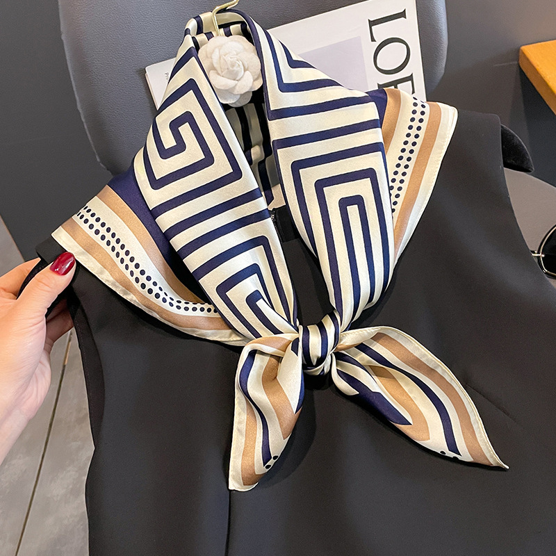 Luxury ยี่ห้อ Neckerchief ฤดูใ - Ascot Neck Scarf บทวิจารณ์และราคา